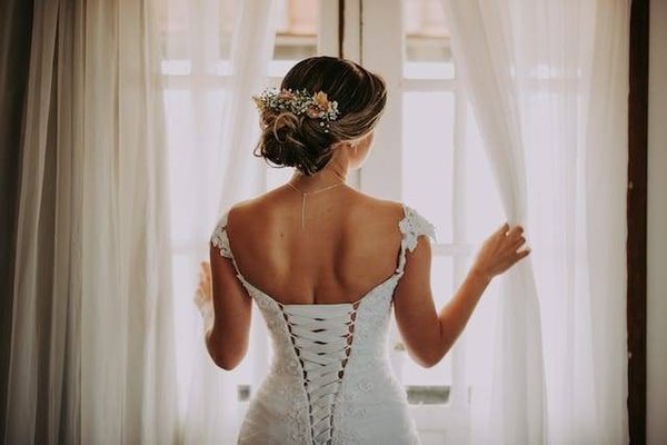 Les Meilleurs Styles de Coiffure pour la Mariée Parfaite